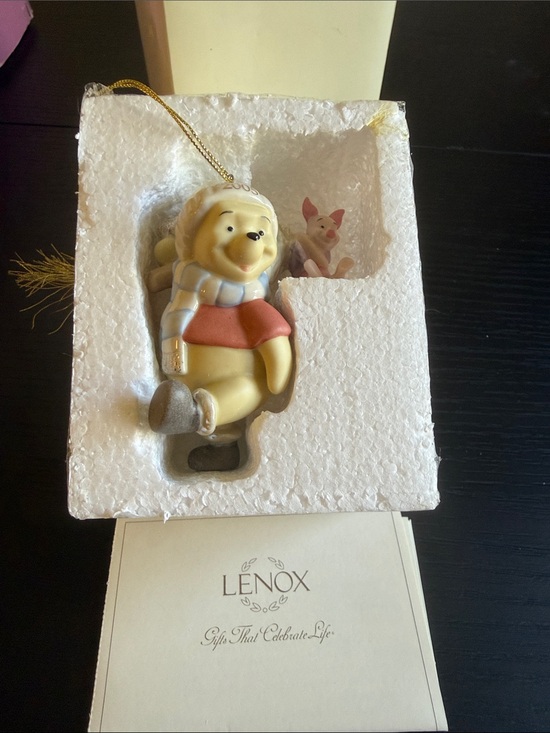 Lenox Other - Lenox A Tree for Pooh & Piglet Ornament
